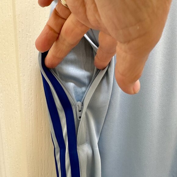 New Adidas Active Shorts Men's Size M Blue Iconic 3 Stripes Detail Athletic - Picture 5 of 12